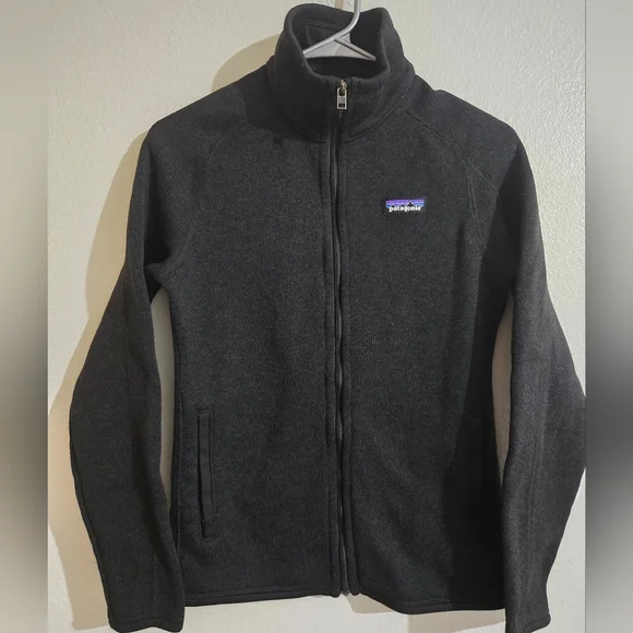 Patagonia Women's Black Full-Zip Fleece Jacket - Picture 2 of 9